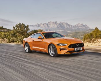Autogramm: Ford Mustang – Schöner und schneller mit einem 450 PS starken 5,0-Liter-V8-Motor